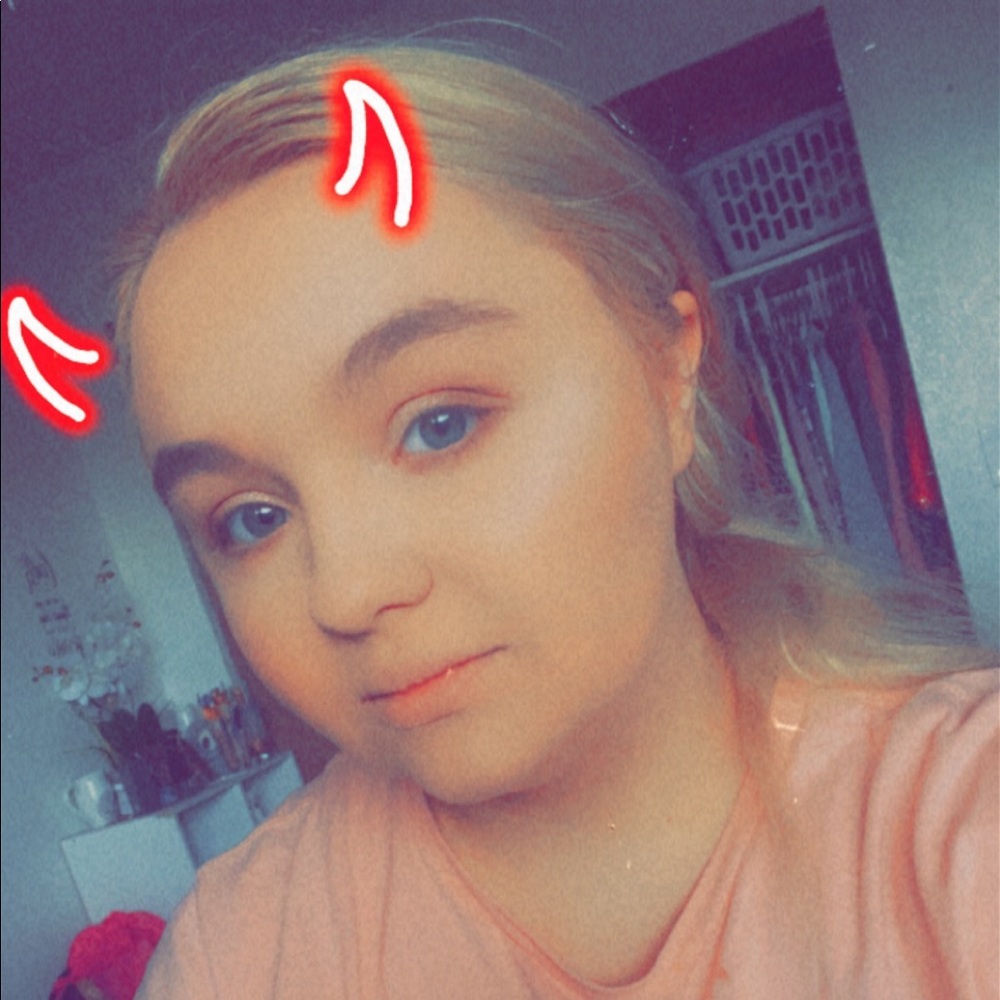 Meet your Posher, Hannah